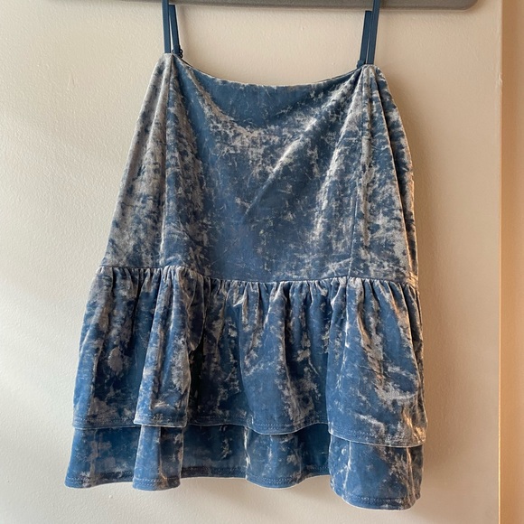 American Eagle Velvet Tiered Camisole (M) - Picture 2 of 5